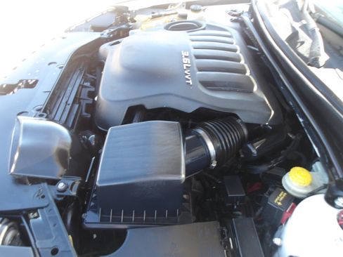 Used 2012 Dodge Avenger SE image 27