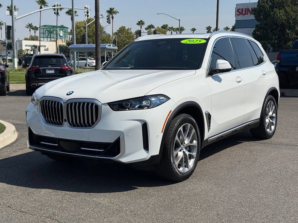 Used 2025 BMW X5 xDrive40i w/ Premium Package AWD/4WD image 9