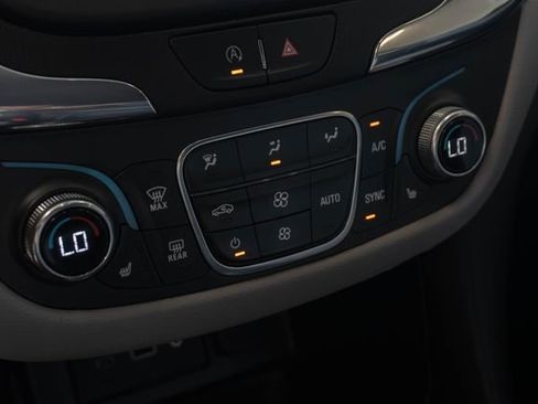 Used 2023 Chevrolet Equinox LT w/ Driver Convenience Package FWD image 25