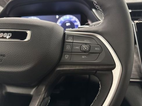 New 2025 Jeep Grand Cherokee L Limited w/ Trailer Tow Package image 16