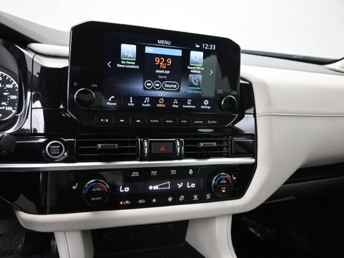 Used 2022 Nissan Pathfinder SL w/ SL Premium Package AWD/4WD image 18
