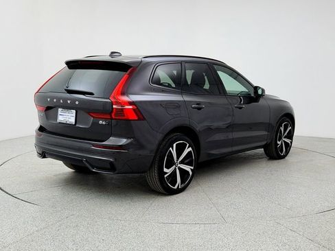 Used 2022 Volvo XC60 B6 R-Design w/ Advanced Package image 5