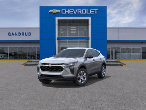 New 2026 Chevrolet Trax LS FWD image 8