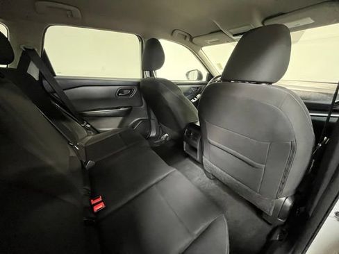 Used 2024 Nissan Rogue S AWD/4WD image 12