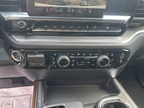 New 2026 Chevrolet Silverado 1500 High Country w/ Technology Package AWD/4WD image 25