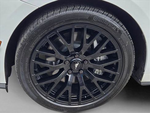 Used 2025 Ford Mustang GT Premium RWD image 21