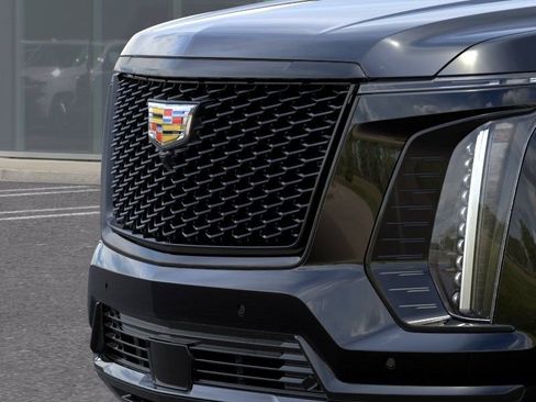 New 2026 Cadillac Escalade ESV Platinum Sport AWD/4WD image 14