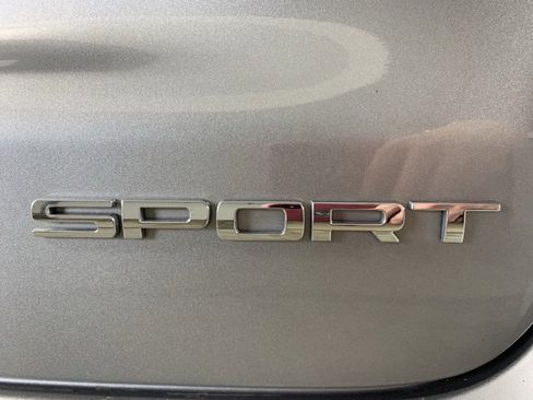 Used 2022 Jeep Compass Sport image 35