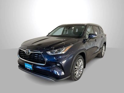 New 2026 Toyota Highlander Platinum