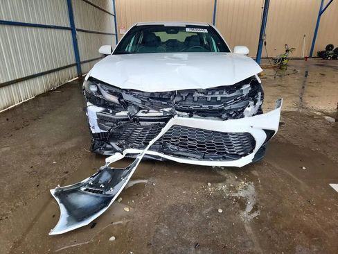 Used 2025 Toyota Camry SE image 5