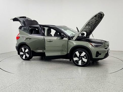 Certified 2023 Volvo XC40 Recharge Ultimate w/ Protection Package Premier AWD/4WD image 10
