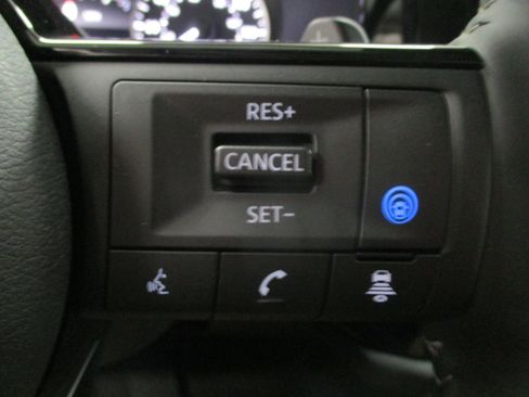 New 2025 Nissan Pathfinder SL image 21