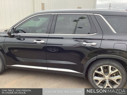 Used 2022 Hyundai Palisade SEL w/ Premium Package FWD image 9