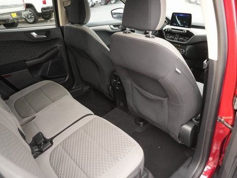 Certified 2020 Ford Escape SE image 14