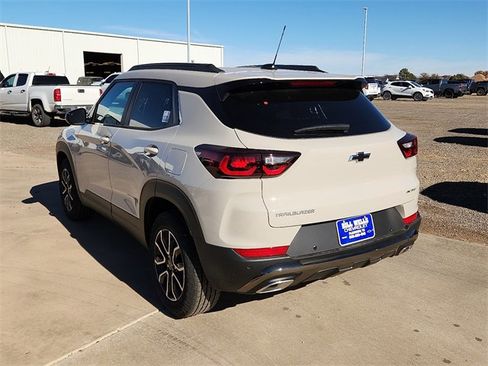 New 2026 Chevrolet TrailBlazer ACTIV w/ Driver Confidence Package image 3