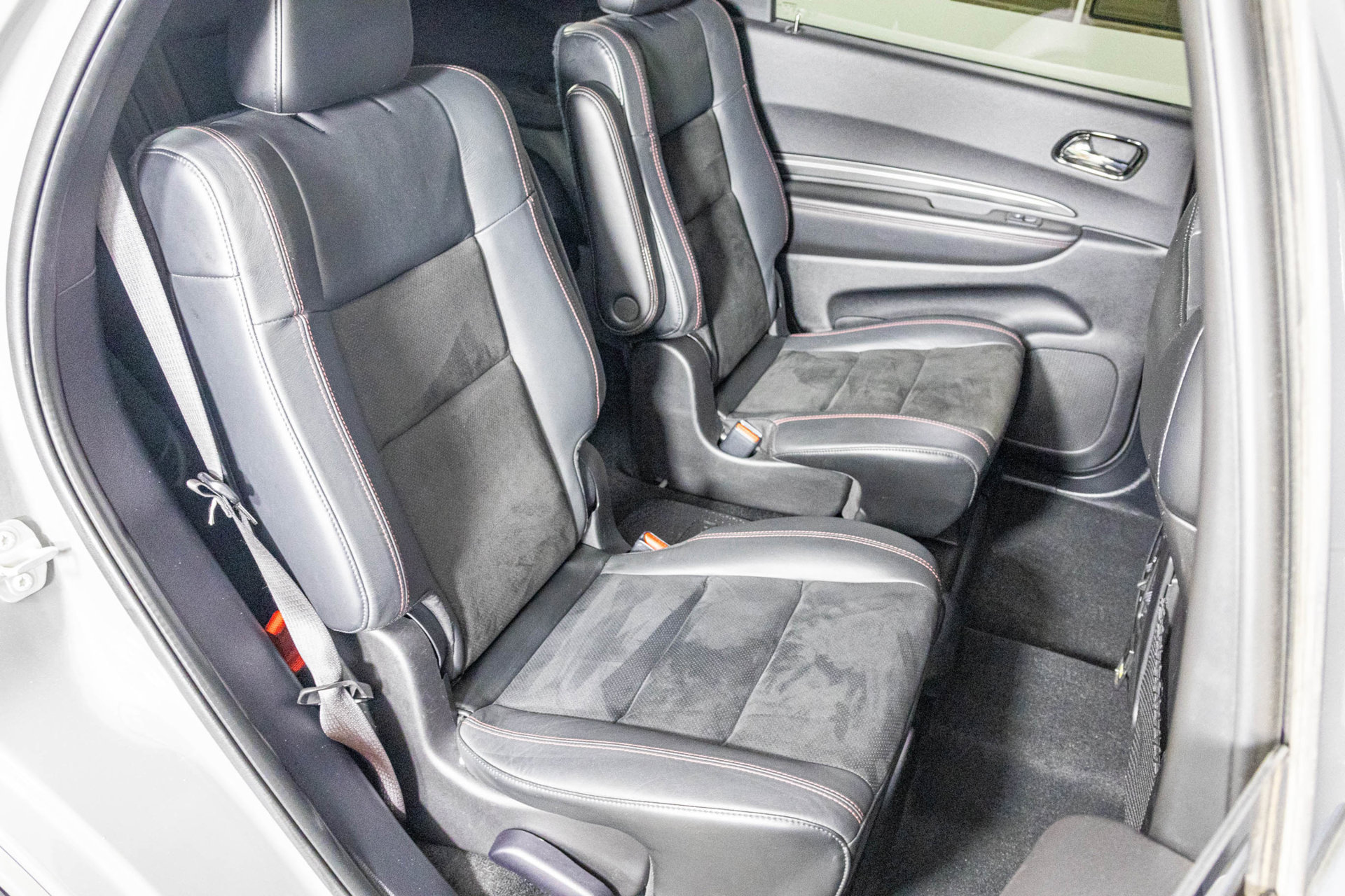 Used 2021 Dodge Durango R/T w/ Blacktop Package AWD/4WD image 44