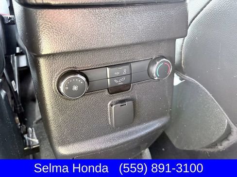 Used 2018 Ford Explorer XLT w/ Equipment Group 202A FWD image 10