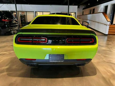 Used 2023 Dodge Challenger SRT Hellcat w/ Driver Convenience Group RWD image 4