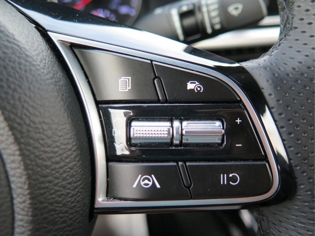 Used 2023 Kia Forte GT-Line FWD image 19