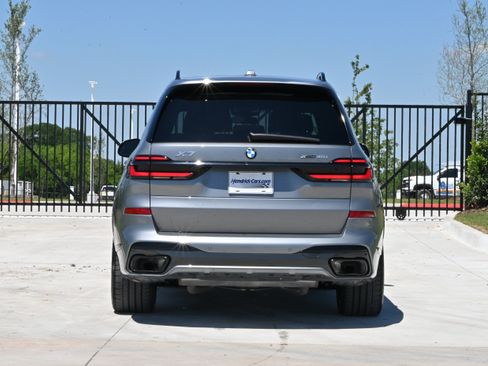 Certified 2026 BMW X7 xDrive40i w/ M Sport Package AWD/4WD image 8