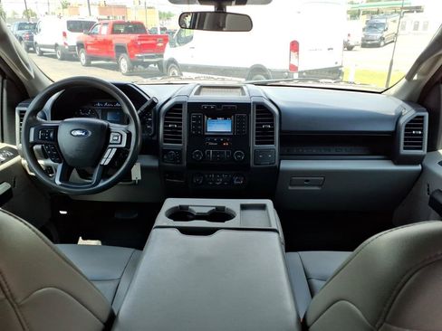 Used 2022 Ford F250 XL w/ Power Equipment Group AWD/4WD image 13