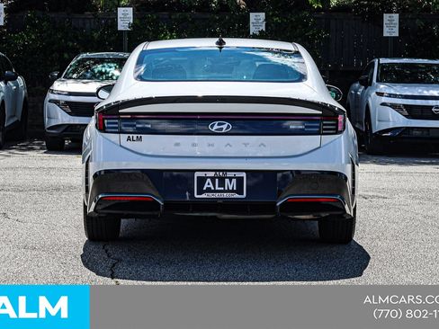 Used 2024 Hyundai Sonata SEL FWD image 12