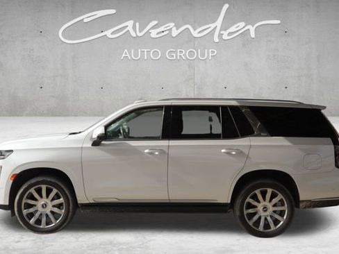 Used 2021 Cadillac Escalade Premium Luxury Platinum image 4