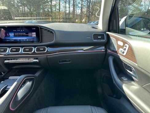 Used 2024 Mercedes-Benz GLS 450 4MATIC w/ Pinnacle Trim Package image 16