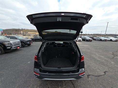 Used 2023 Volkswagen Taos SE image 31