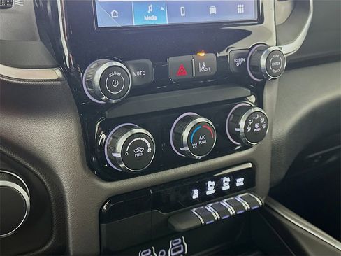 New 2026 RAM 1500 Express image 15