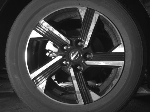 Used 2025 Nissan Sentra SV FWD image 15