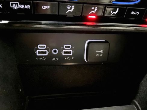 Used 2021 Jeep Grand Cherokee L Limited AWD/4WD image 28