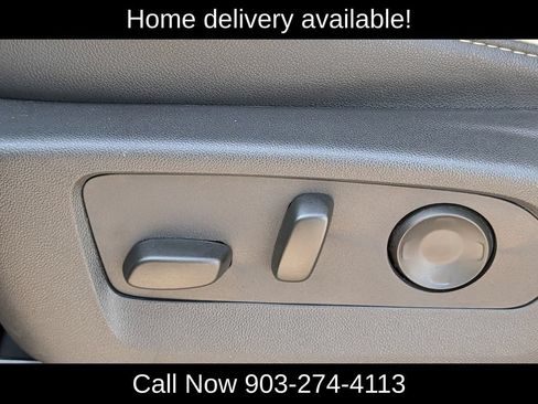 Used 2025 GMC Yukon Elevation w/ Elevation Premium Package AWD/4WD image 28