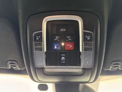 Used 2025 RAM 1500 Big Horn AWD/4WD image 13