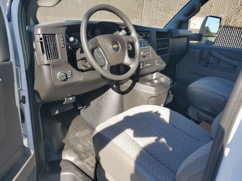 New 2025 Chevrolet Express 3500 w/ Power Convenience Package RWD image 15