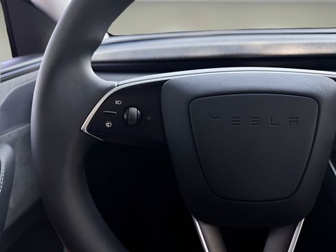 Used 2026 Tesla Model Y Long Range AWD/4WD image 13
