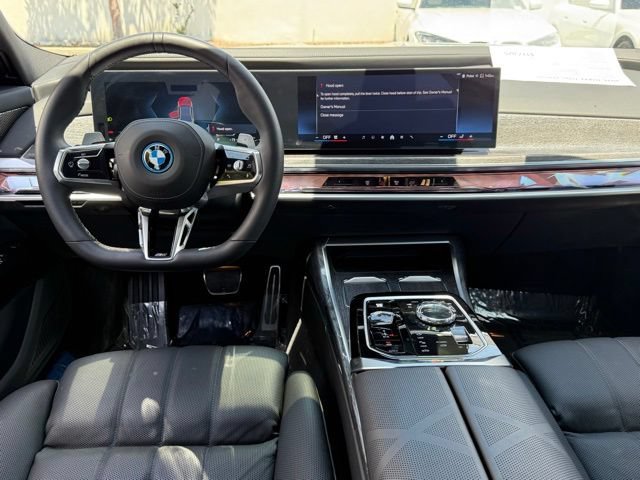 Used 2026 BMW 750e xDrive AWD/4WD image 29