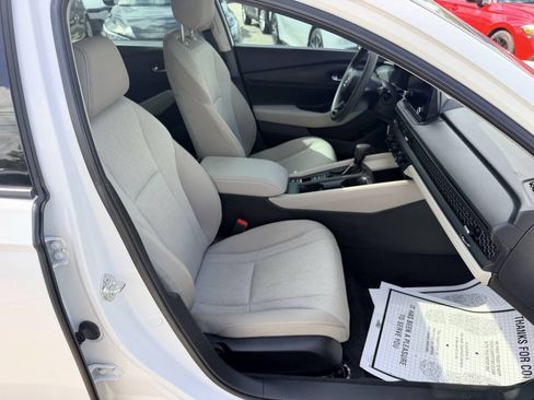 Used 2024 Honda Accord EX image 17