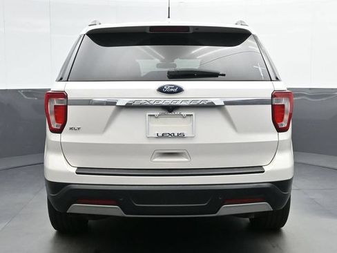 Used 2019 Ford Explorer XLT w/ Equipment Group 202A FWD image 7