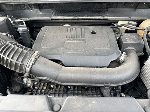 Used 2023 GMC Acadia SLT image 27