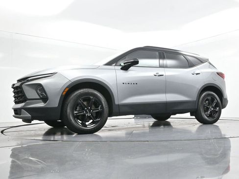 Used 2024 Chevrolet Blazer LT w/ Convenience Package FWD image 41