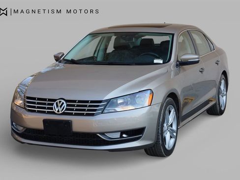 Used 2015 Volkswagen Passat TDI SE image 5