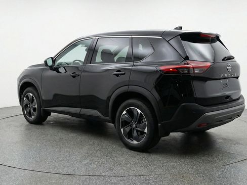 Used 2025 Nissan Rogue SV image 6
