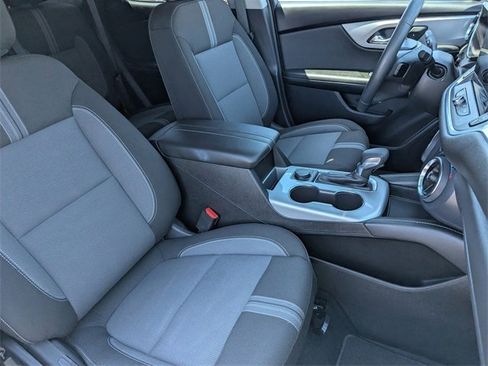 Used 2025 Chevrolet Blazer LT image 10