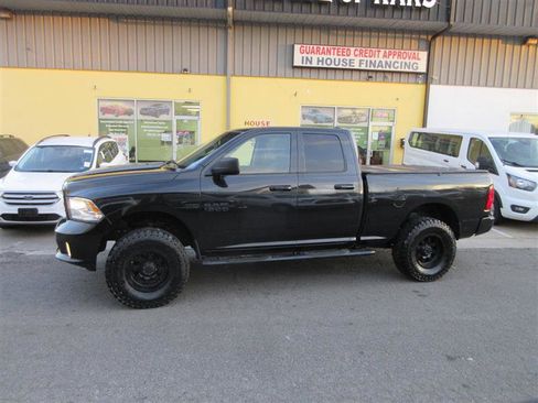 Used 2018 RAM 1500 Express w/ Express Value Package image 2