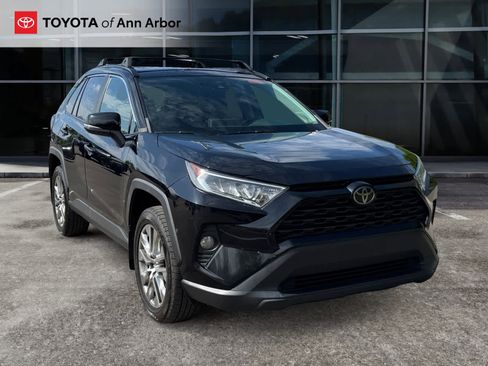 Used 2019 Toyota RAV4 XLE Premium w/ Cold Weather Package AWD/4WD image 1