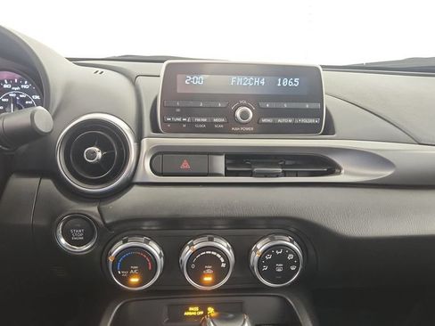 Used 2018 FIAT 124 Spider Classica RWD image 13