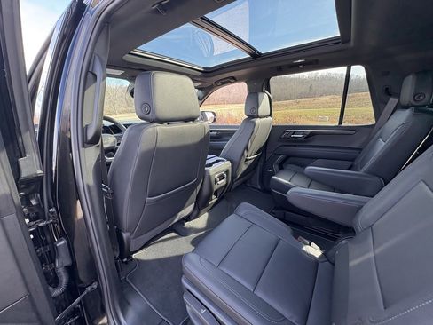 Used 2025 Chevrolet Tahoe Z71 w/ Z71 Off-Road Package image 21