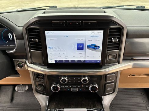 Used 2022 Ford F150 Lariat w/ FX4 Off-Road Package AWD/4WD image 21