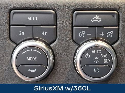 Used 2024 GMC Sierra 1500 Elevation AWD/4WD image 9